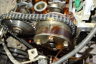 Koupíte levné auto a hned zaplatíte desítky tisíc. Mechanici varují před osmičkou rizikových motorů, pohořela Toyota i Ford